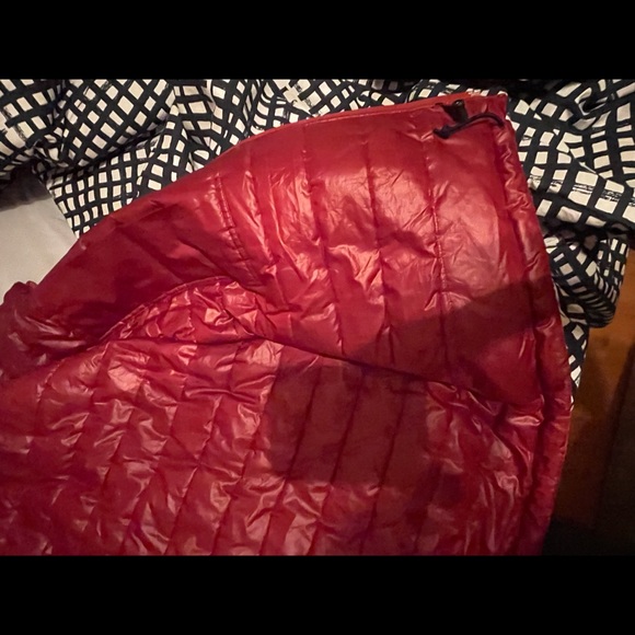 Patagonia Men’s Red Old School Vest in great condition like new - Picture 5 of 6